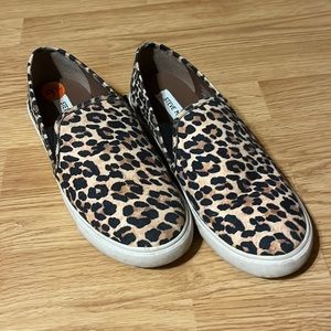 Steve Madden leopard slip on shoes
